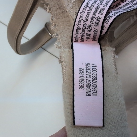Victoria's Secret Beige Nude Dream Angels Lace High-Neck Lined Demi Bra 32D EUC - Picture 7 of 7